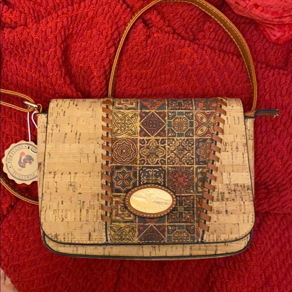 Began Crossbody Bag in Cork from Portugal 🇵🇹